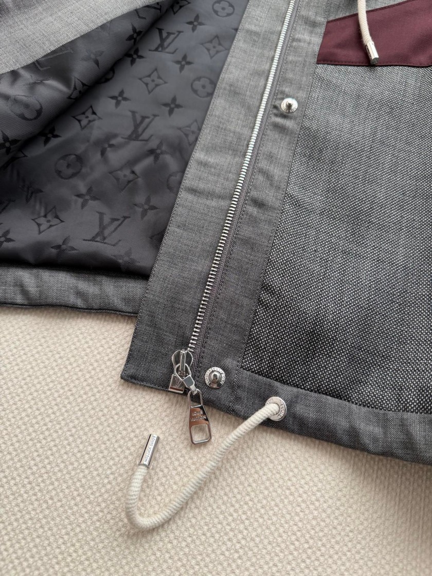 ルイヴィトン レディース ジャケット　アウター