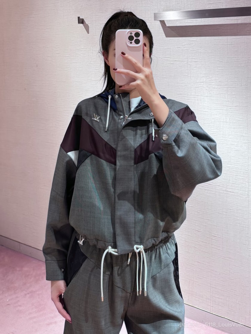 ルイヴィトン レディース ジャケット　アウター