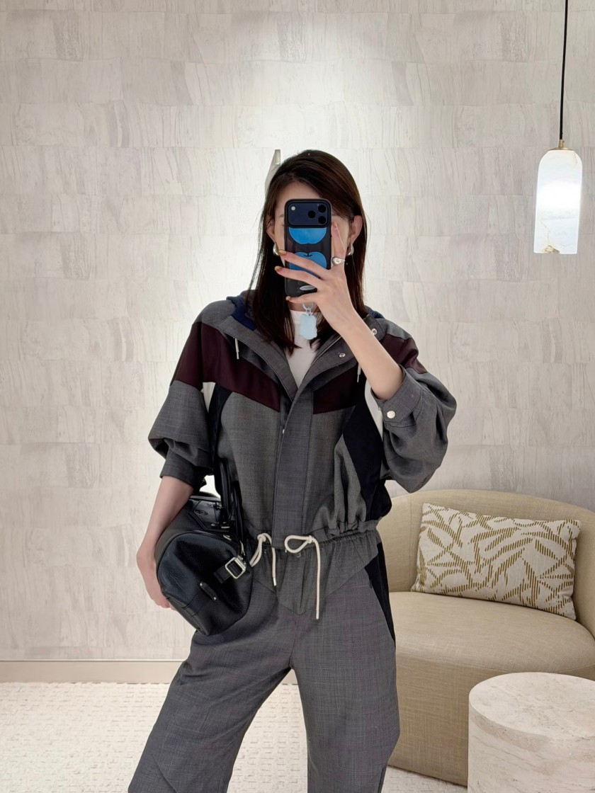 ルイヴィトン レディース ジャケット　アウター