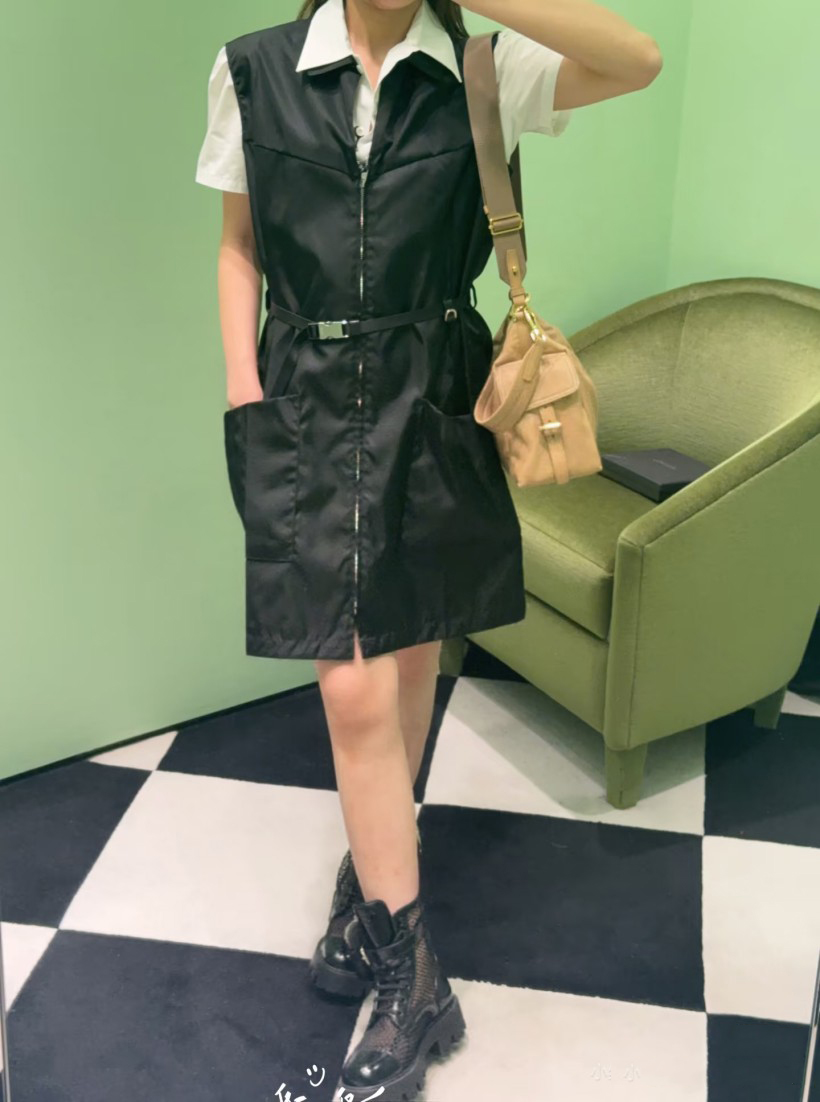 プラダワンピース