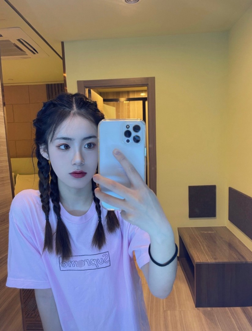 シュプリーム×KAWS WEEKメンズ レディース 半袖Tシャツ