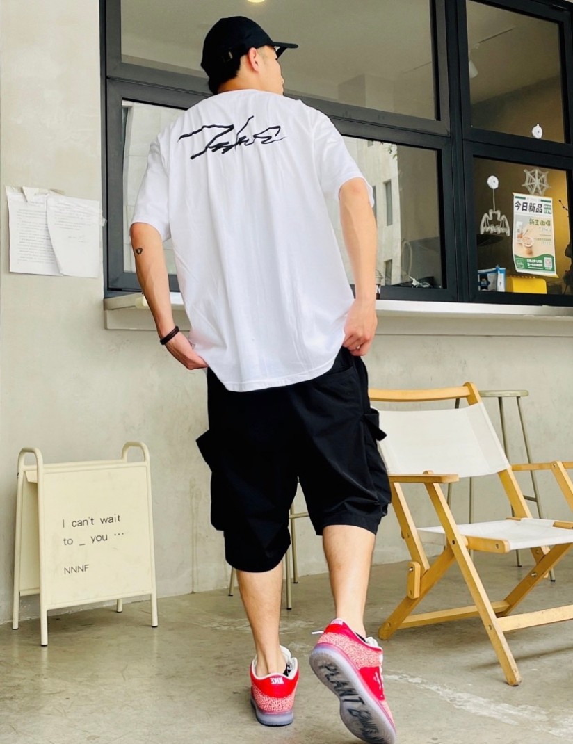 シュプリームメンズ レディース 半袖Tシャツ