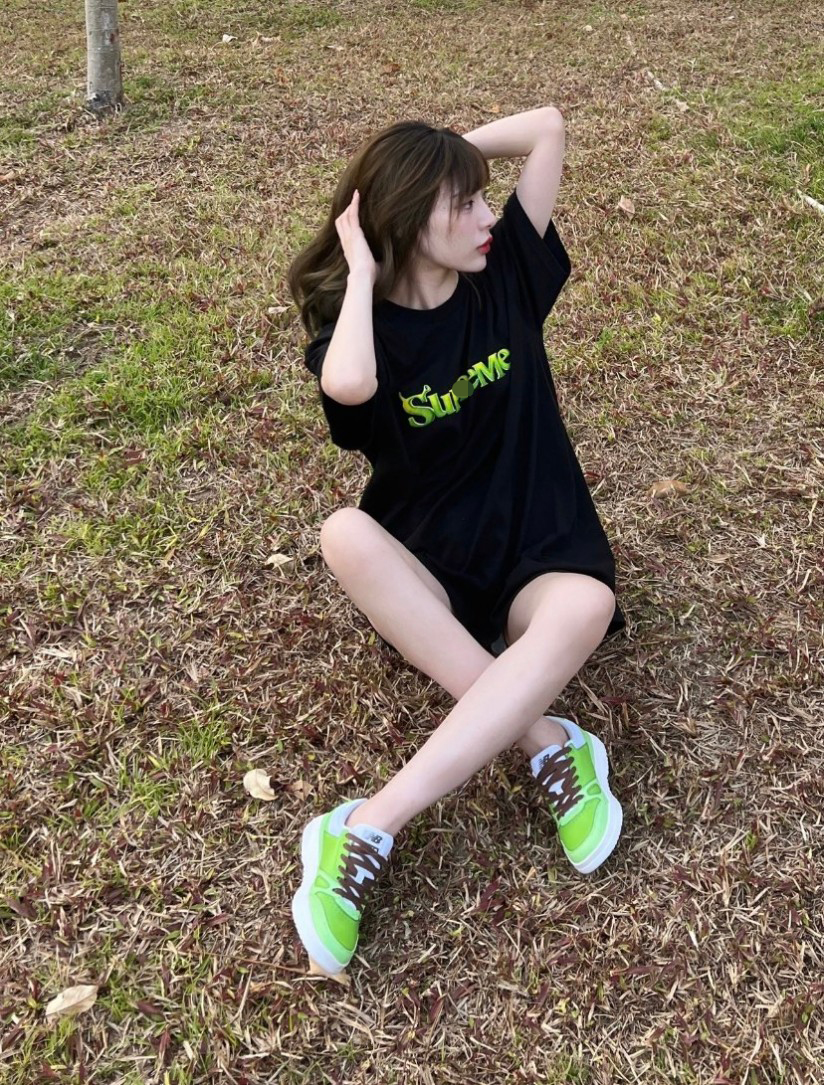 シュプリームメンズ レディース 半袖Tシャツ