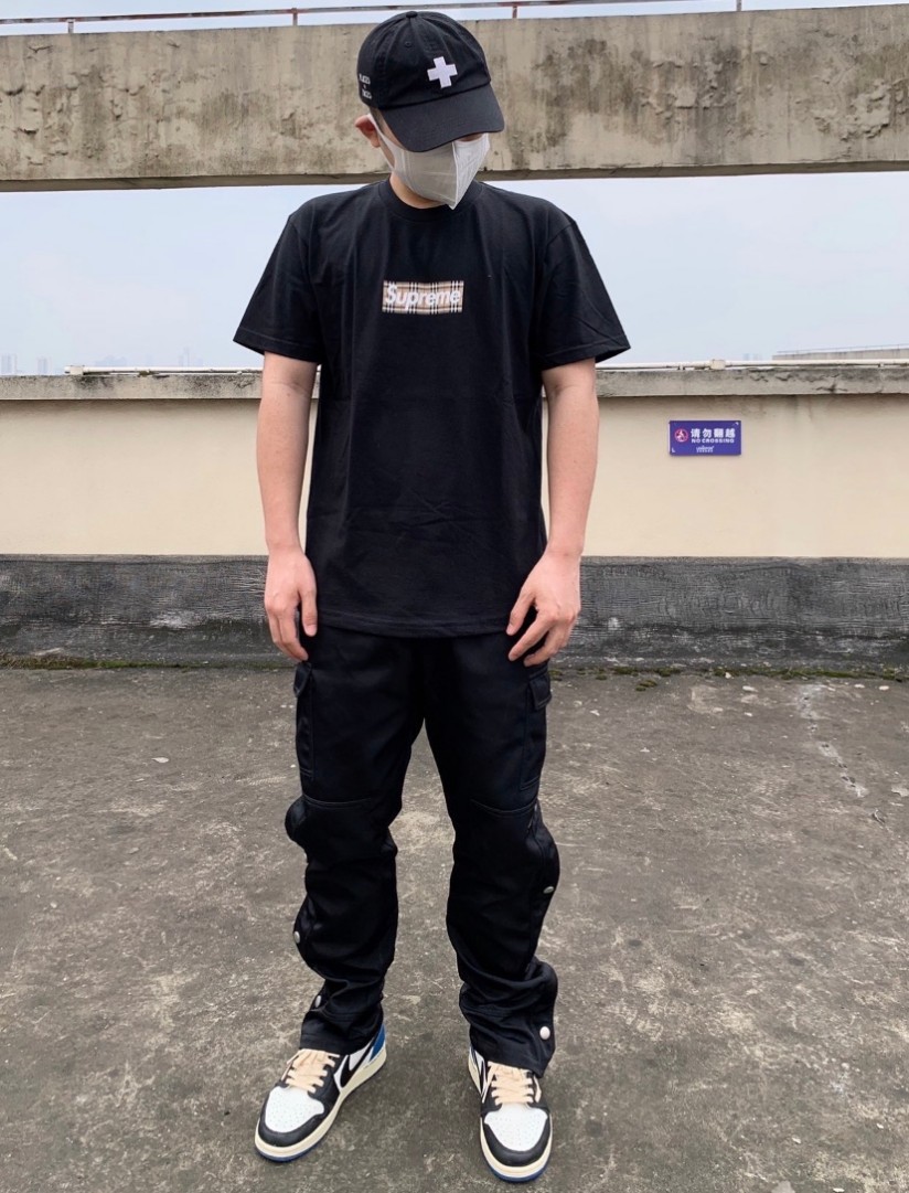 シュプリーム×バーバリースーパーコピーメンズ レディース 半袖Tシャツ