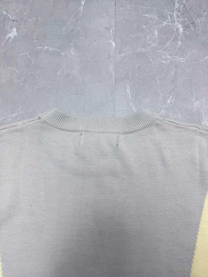 ルイヴィトンスーパーコピーメンズ レディース　ニット 半袖Tシャツ