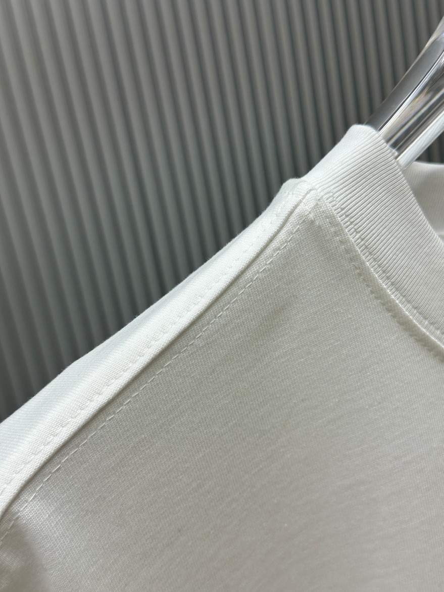 プラダスーパーコピーメンズ レディース 半袖Tシャツ