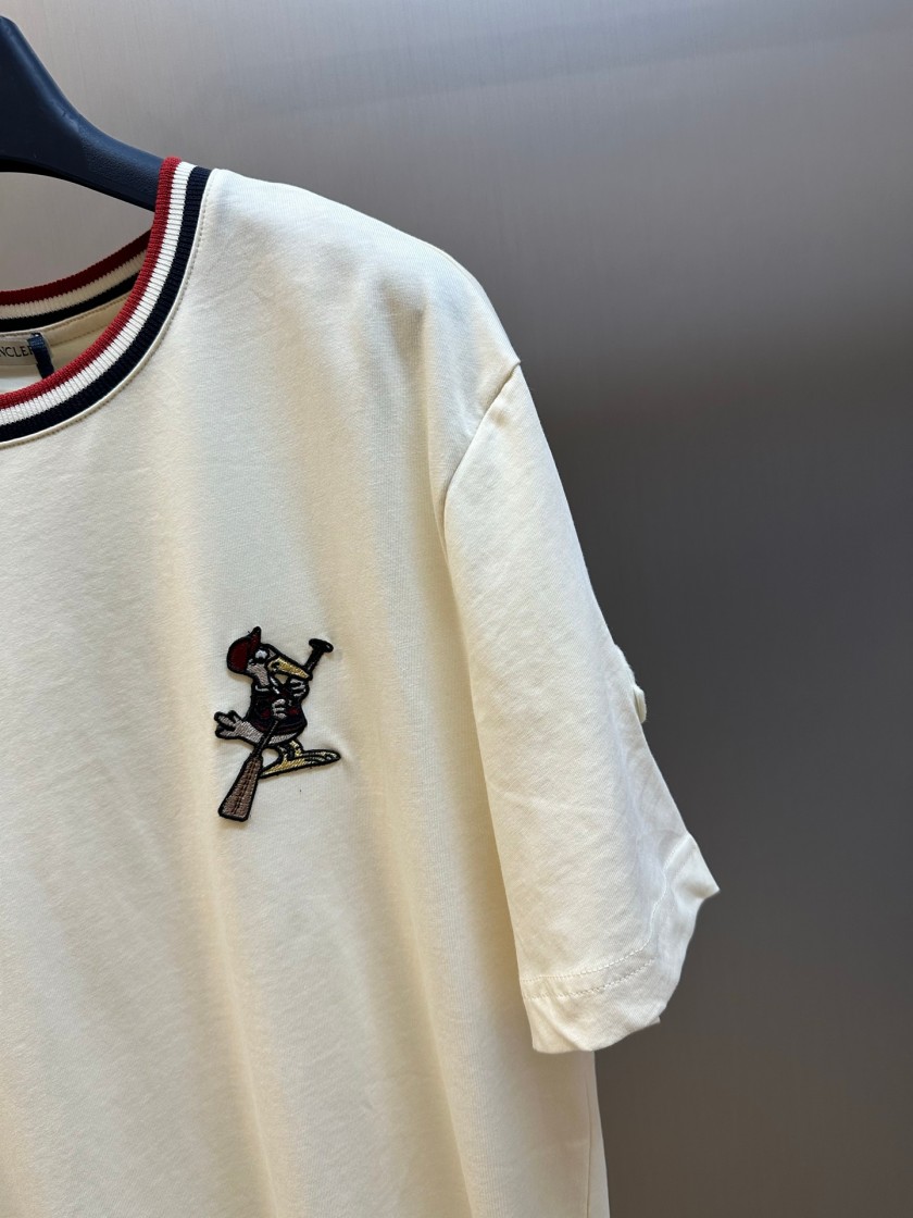 モンクレールコピービッグロゴ Tシャツ メンズ人気モデル