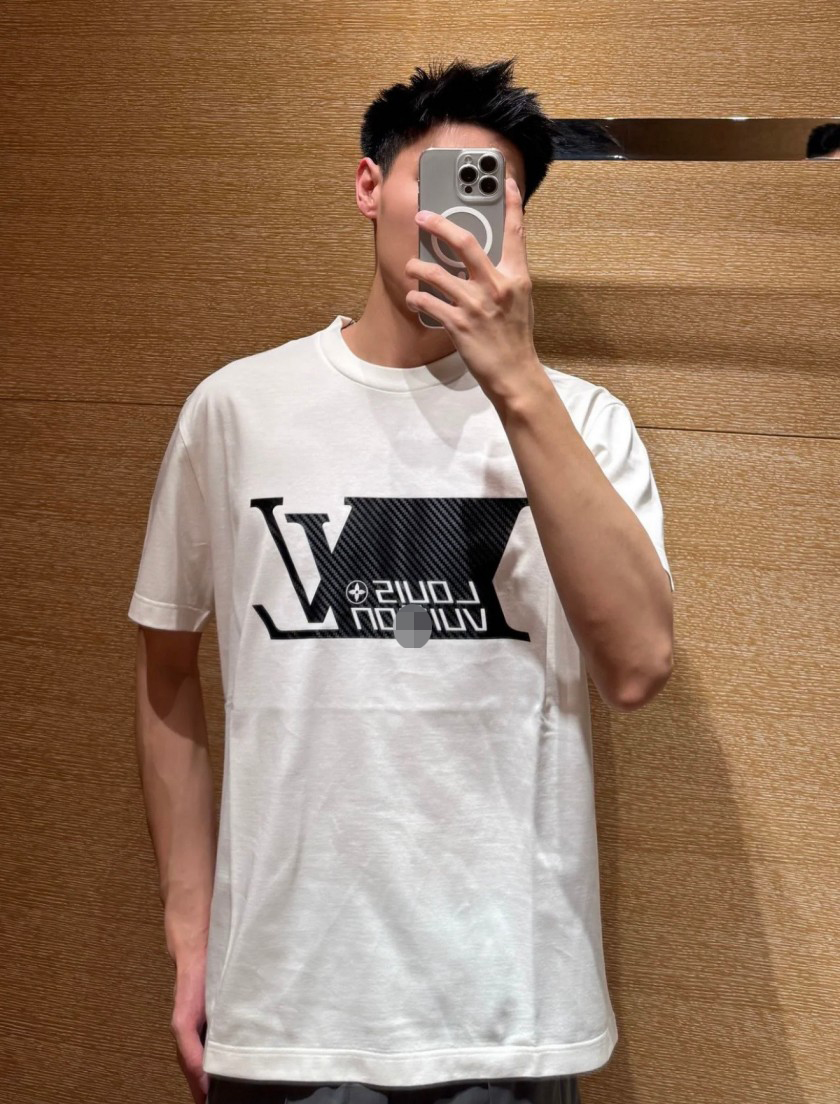 ルイヴィトン Vuitton ロゴプリント メンズ レディース 半袖Tシャツ
