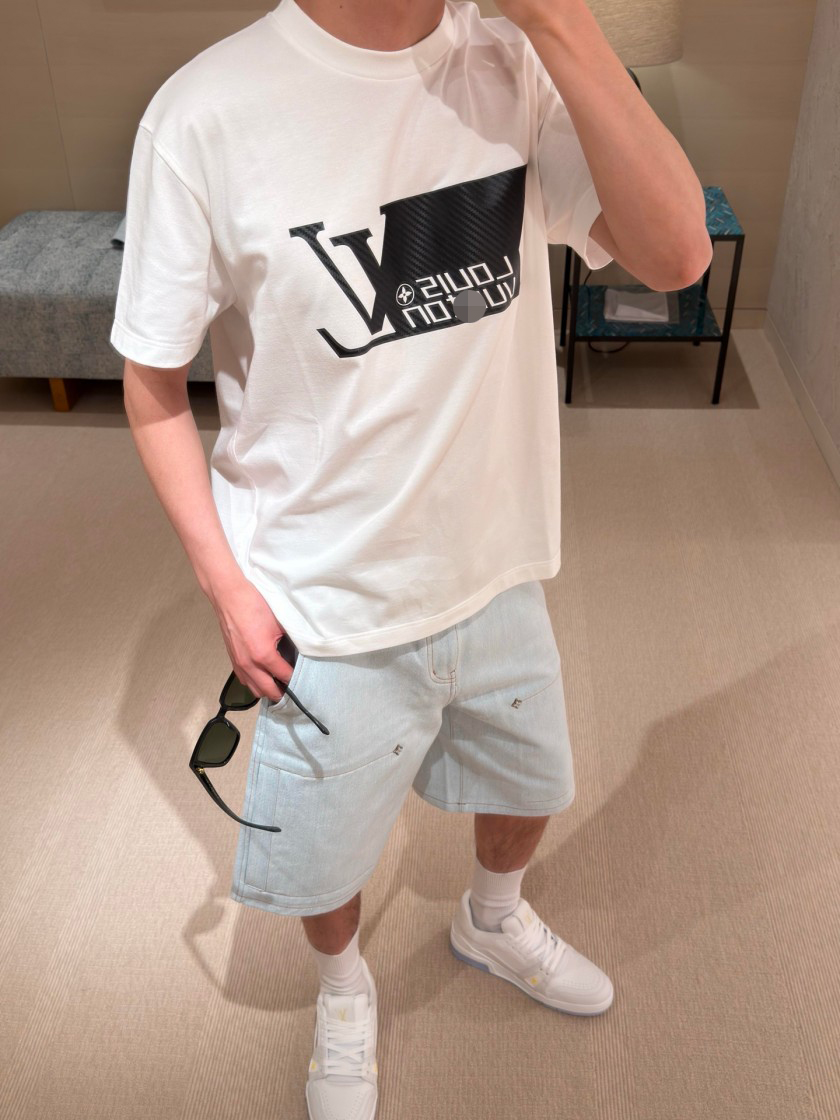 ルイヴィトン Vuitton ロゴプリント メンズ レディース 半袖Tシャツ