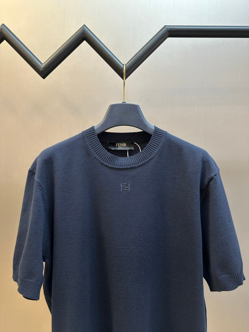 フェンディコピーメンズ レディース　ニット 半袖Tシャツ