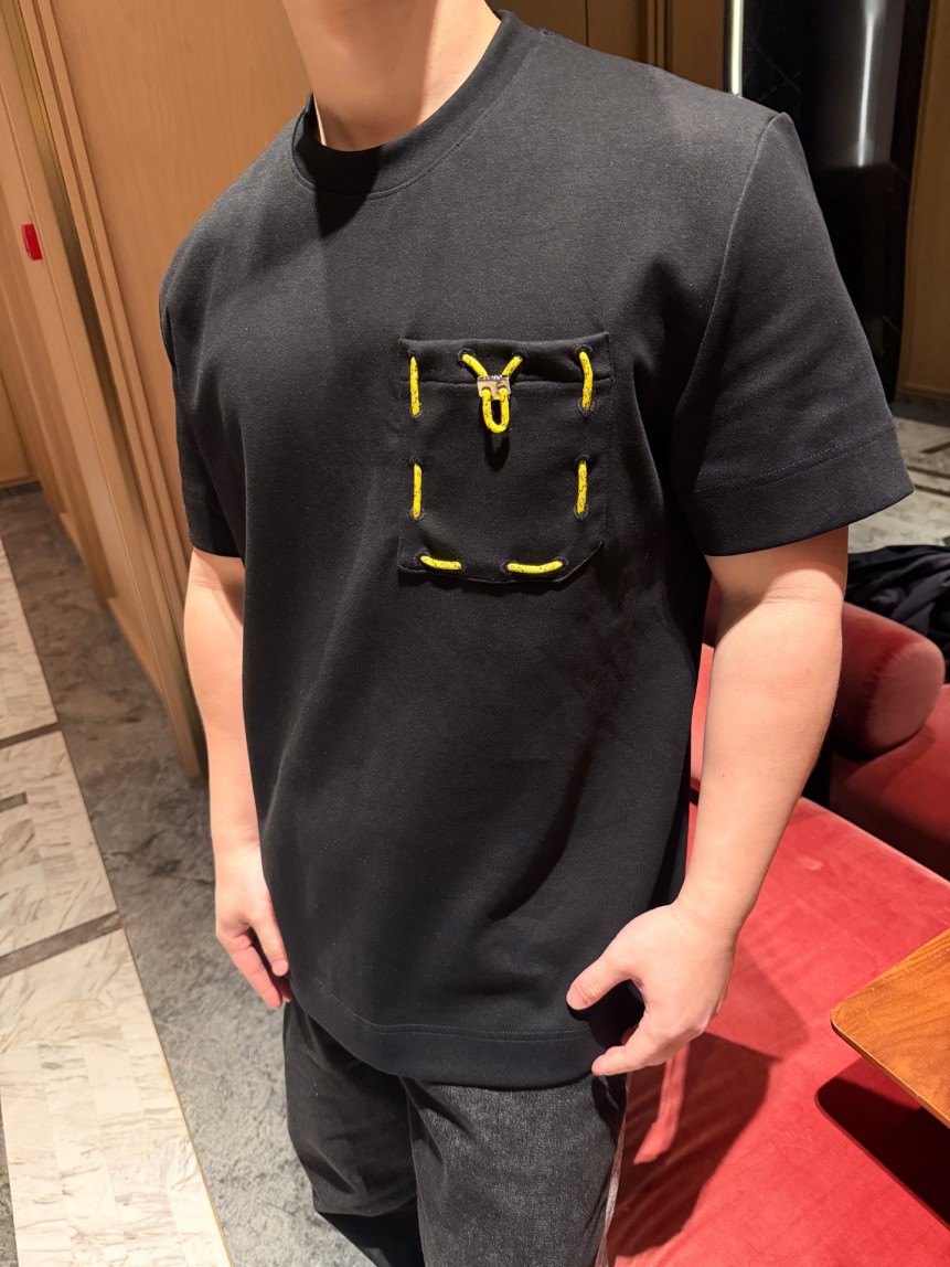 フェンディコピーメンズ レディース 半袖Tシャツ
