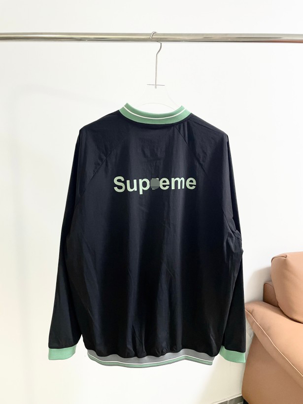 シュプリームコピーメンズ レディース 長袖スウェットTシャツ