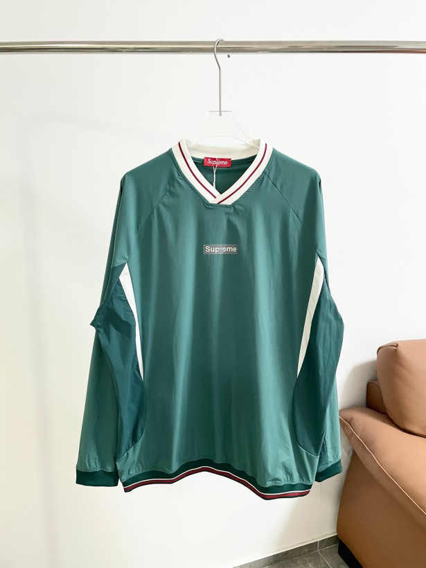 シュプリームコピーメンズ レディース 長袖スウェットTシャツ
