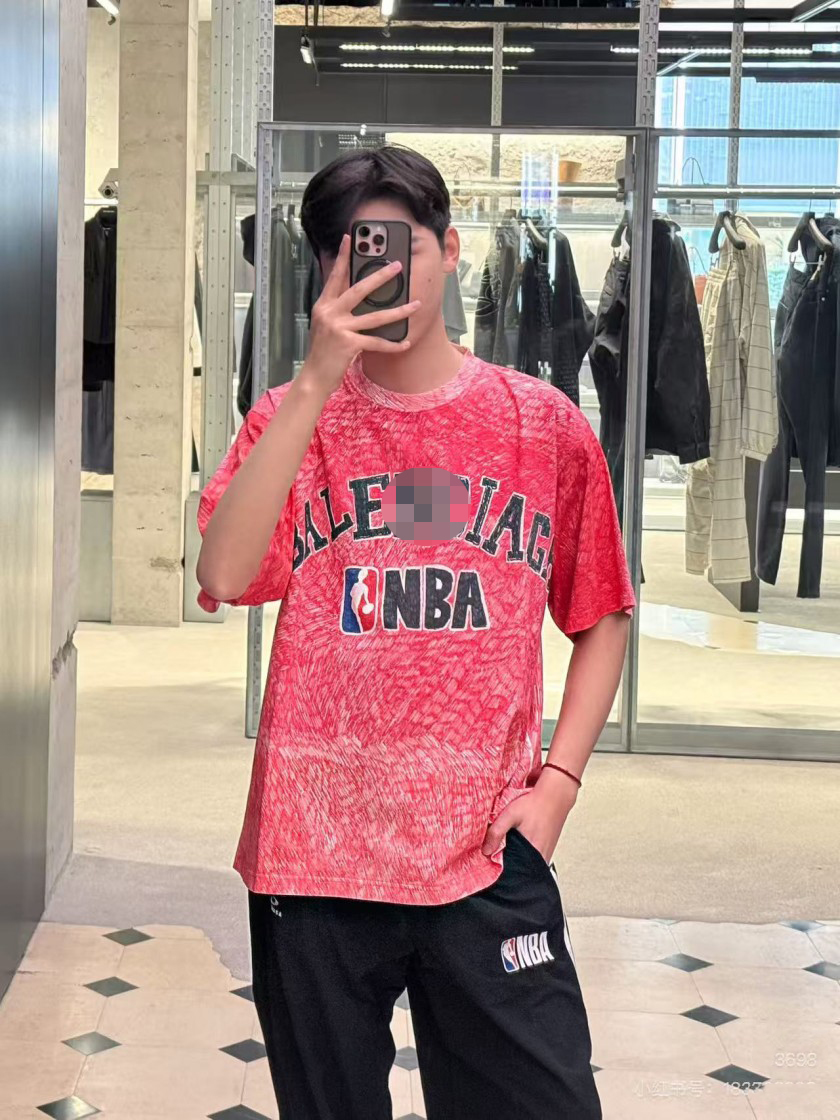 バレンシアガ ロゴプリント 半袖Tシャツ 高級ストリート