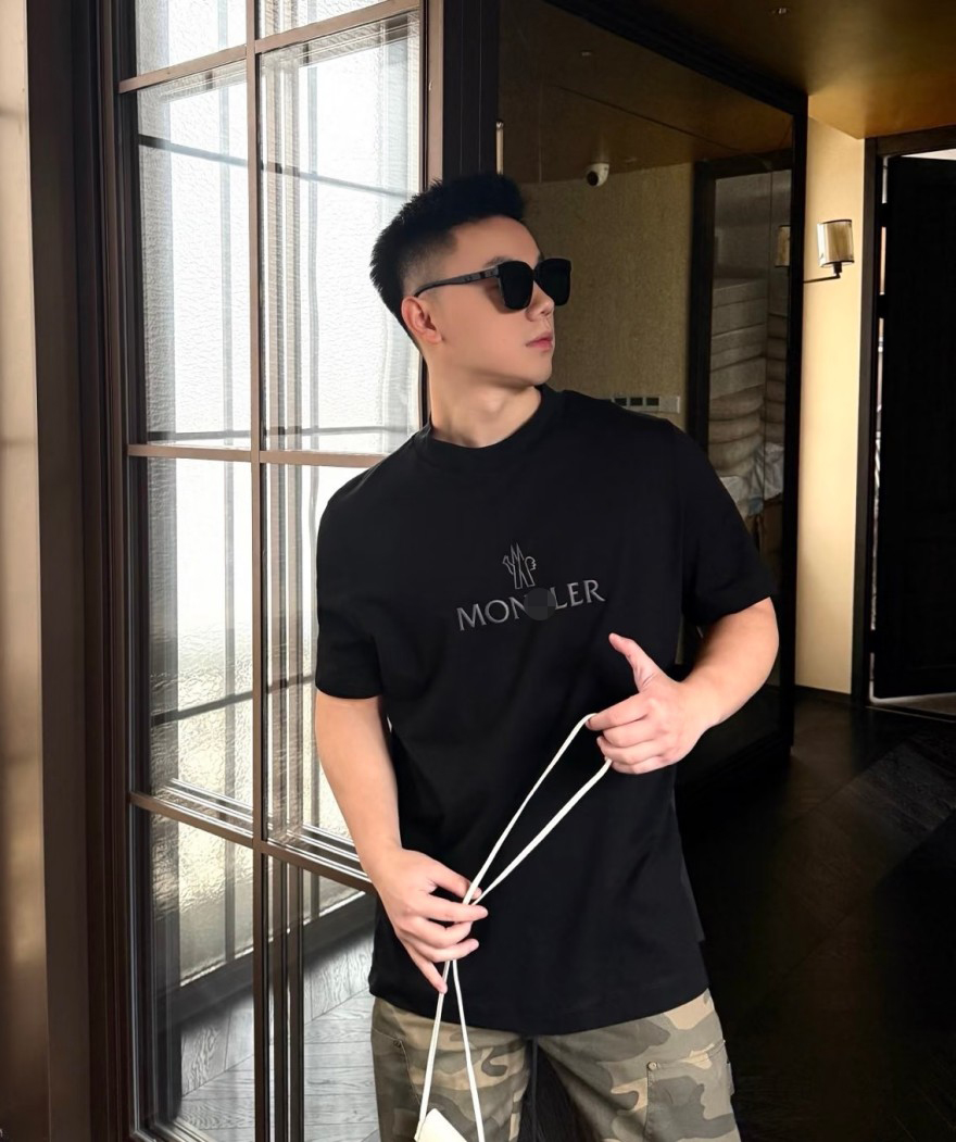 モンクレールスーパーコピー  メンズ レディース 半袖Tシャツ