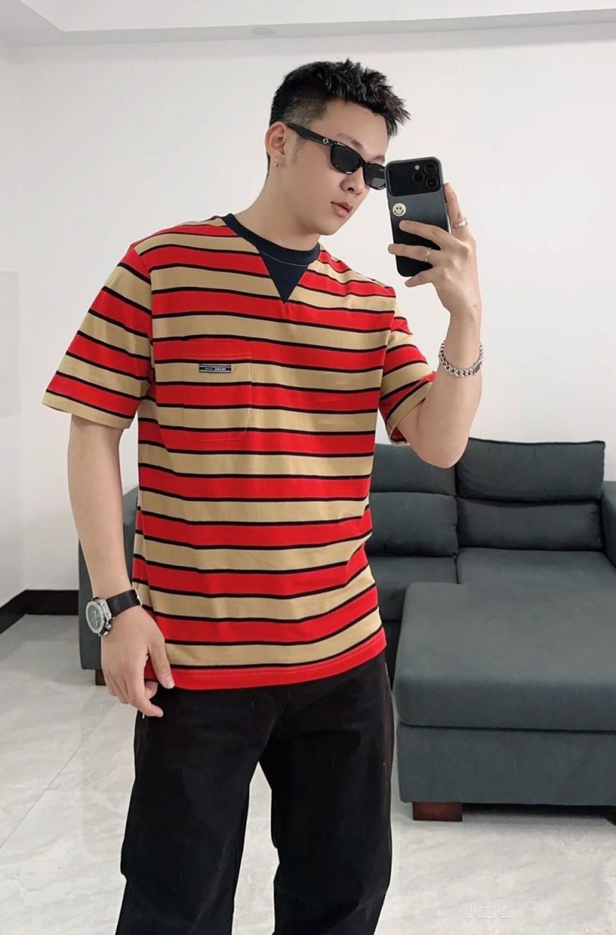 プラダスーパーコピープリントロゴ 半袖Tシャツ 人気アイテム