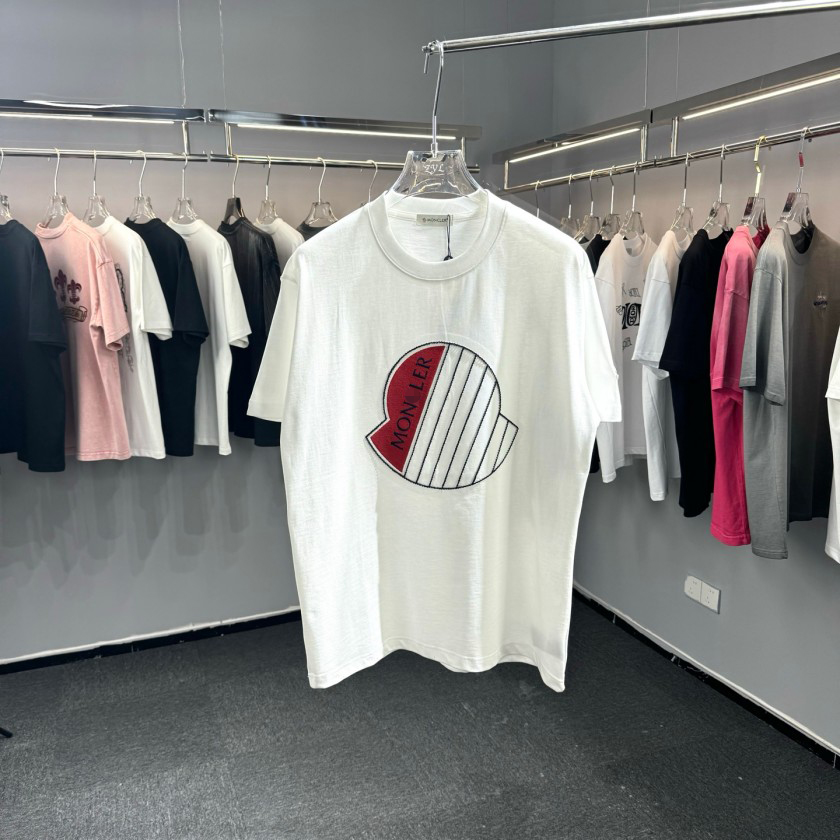 モンクレール旬のスタイル グラフィック半袖Tシャツ