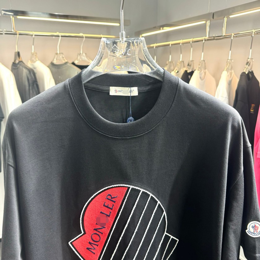 モンクレール旬のスタイル グラフィック半袖Tシャツ