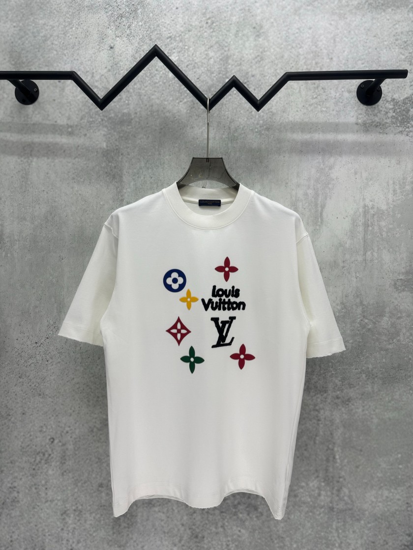 ルイヴィトン究極のロゴ プリントスタイル 半袖Tシャツ