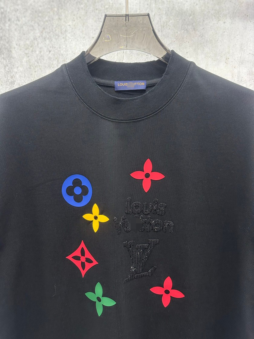 ルイヴィトン究極のロゴ プリントスタイル 半袖Tシャツ
