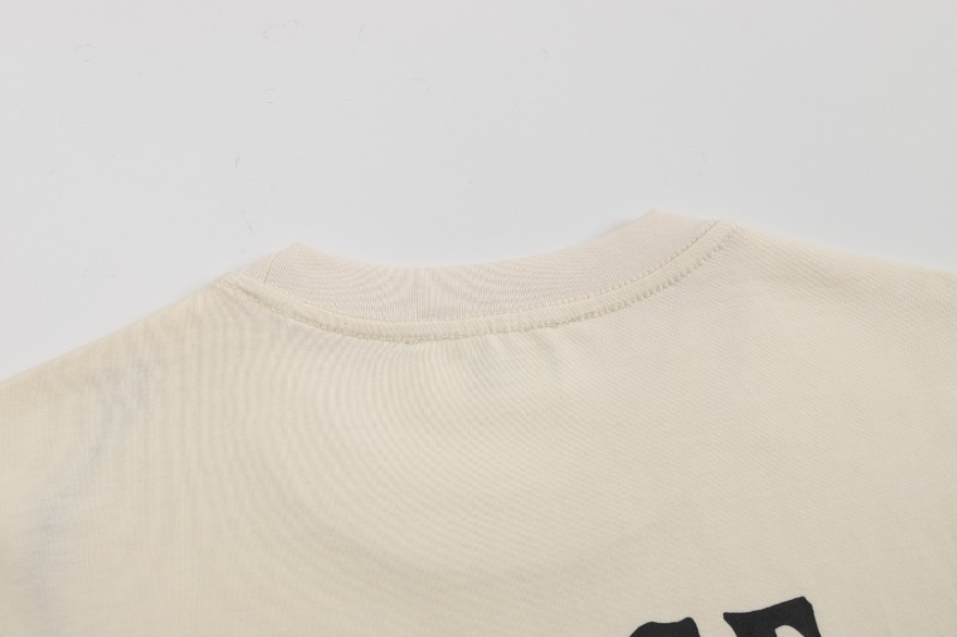 アミ  メンズ レディース 半袖Tシャツ