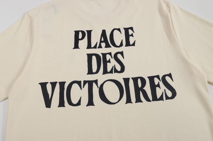 アミ  メンズ レディース 半袖Tシャツ