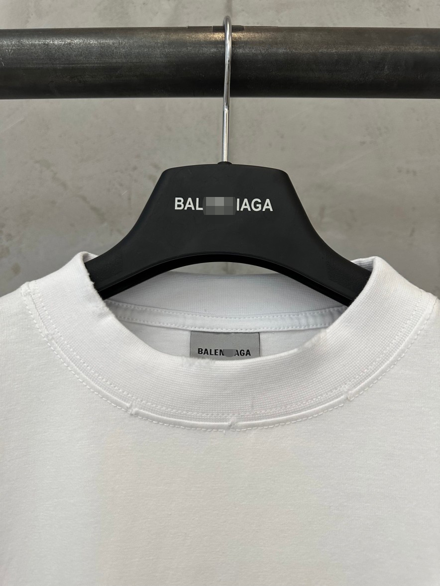バレンシアガ メンズ レディース 半袖Tシャツ