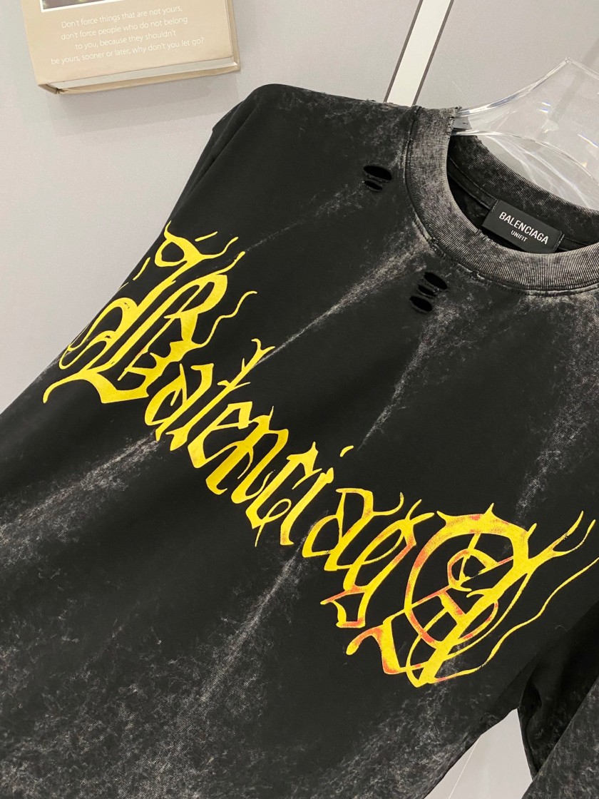 バレンシアガ メンズ レディース 半袖Tシャツ