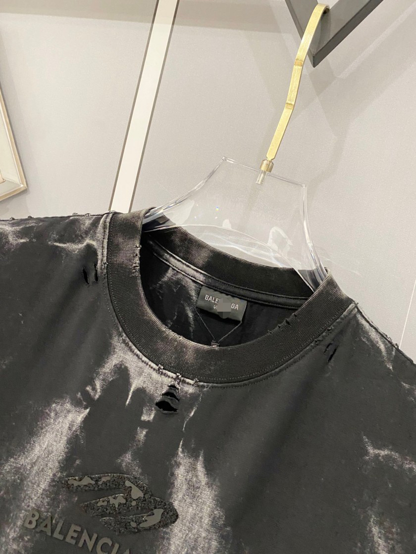 バレンシアガシンプル派におすすめ無地 半袖Tシャツ