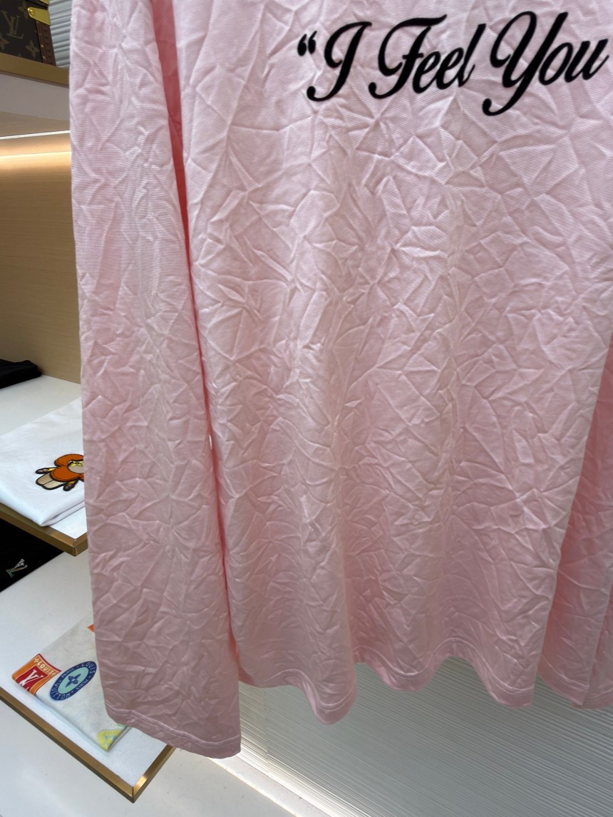 アクネ ストゥディオ 夏限定デザイン半袖Tシャツ販売中