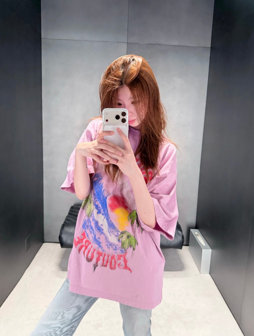 シャネル 毎年大人気の定番半袖Tシャツ