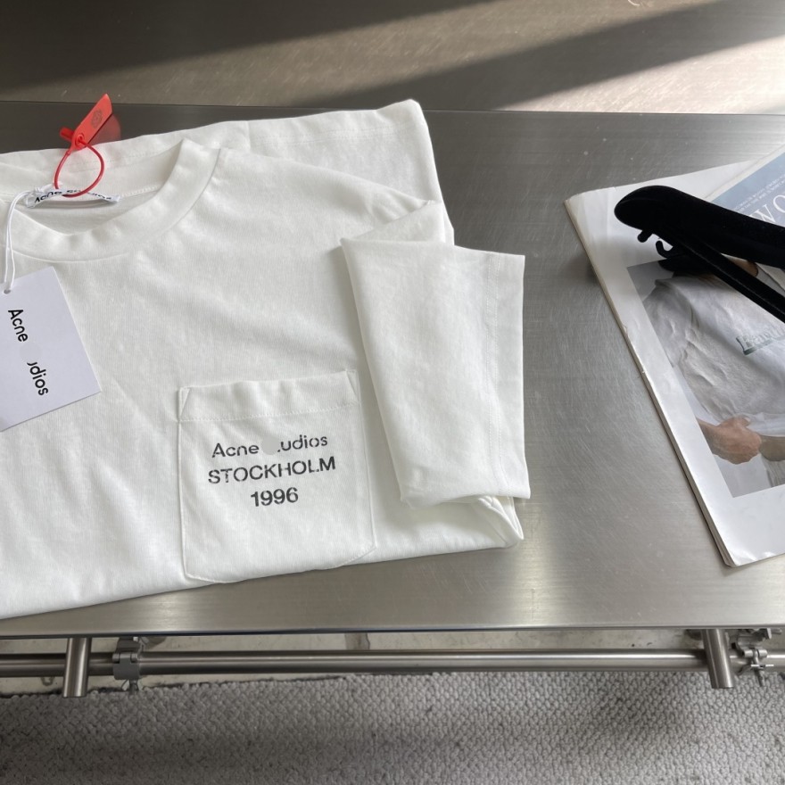 アクネ ストゥディオ ズ  メンズ レディース 半袖Tシャツ