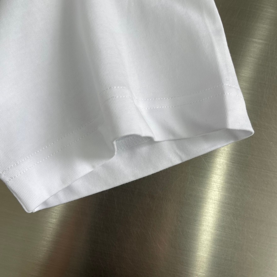 【アミ】メンズ レディース 半袖Tシャツ aat23457