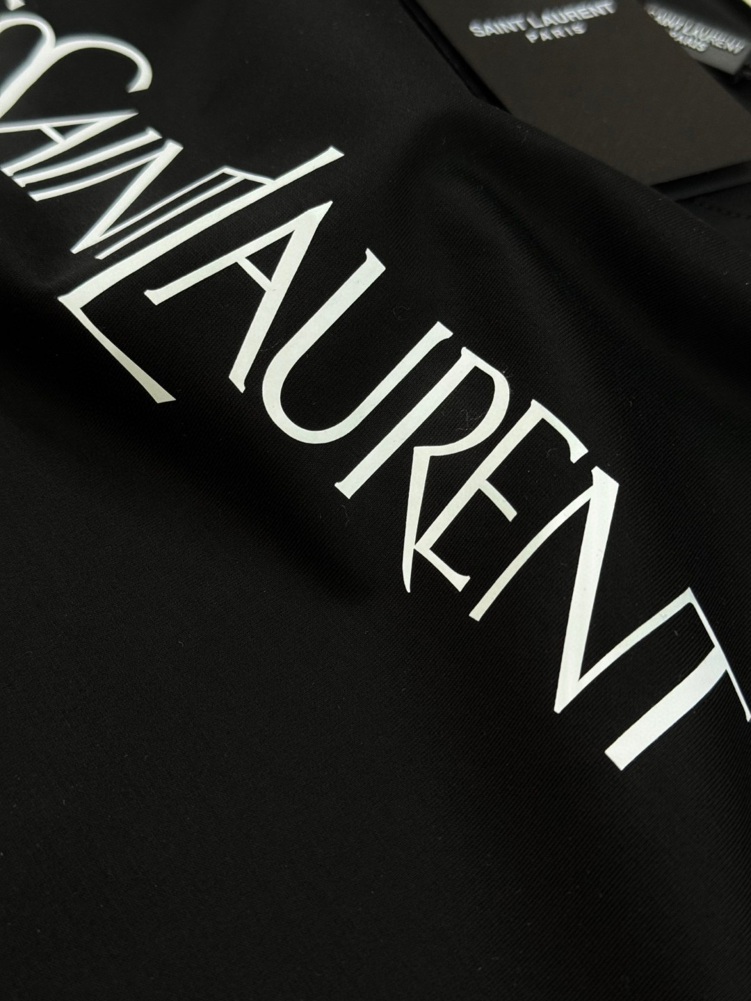 【サンローランタイプ】メンズ レディース 半袖Tシャツ aat23690