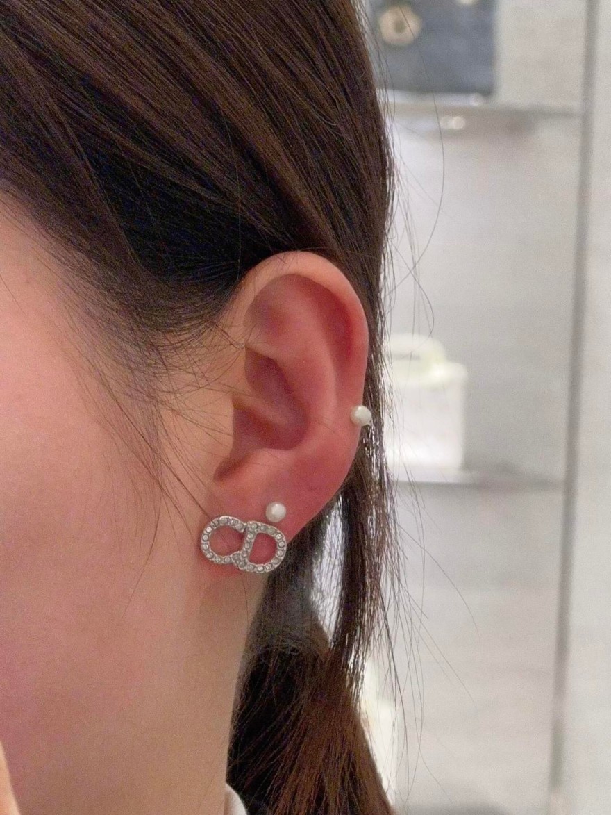 ディオールタイプイヤリング アクセサリー