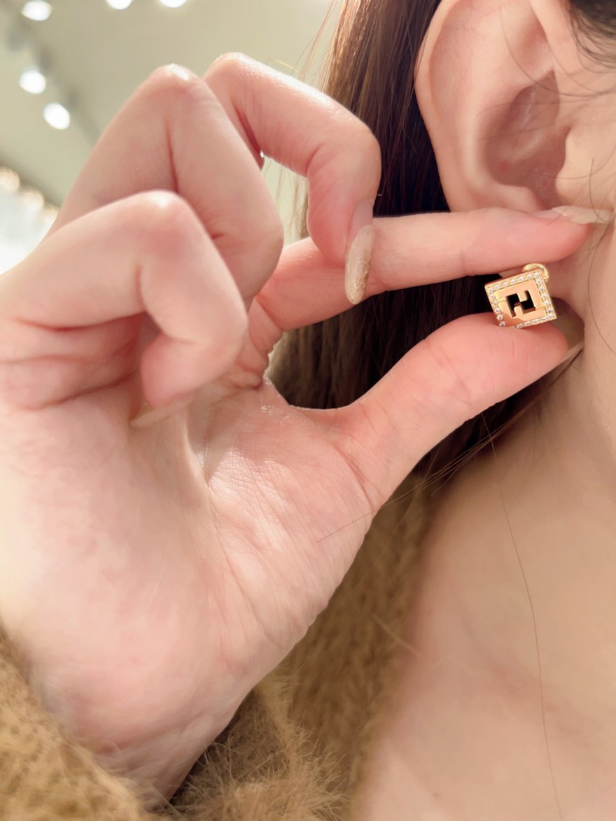 フェンディスーパーコピーイヤリング アクセサリー
