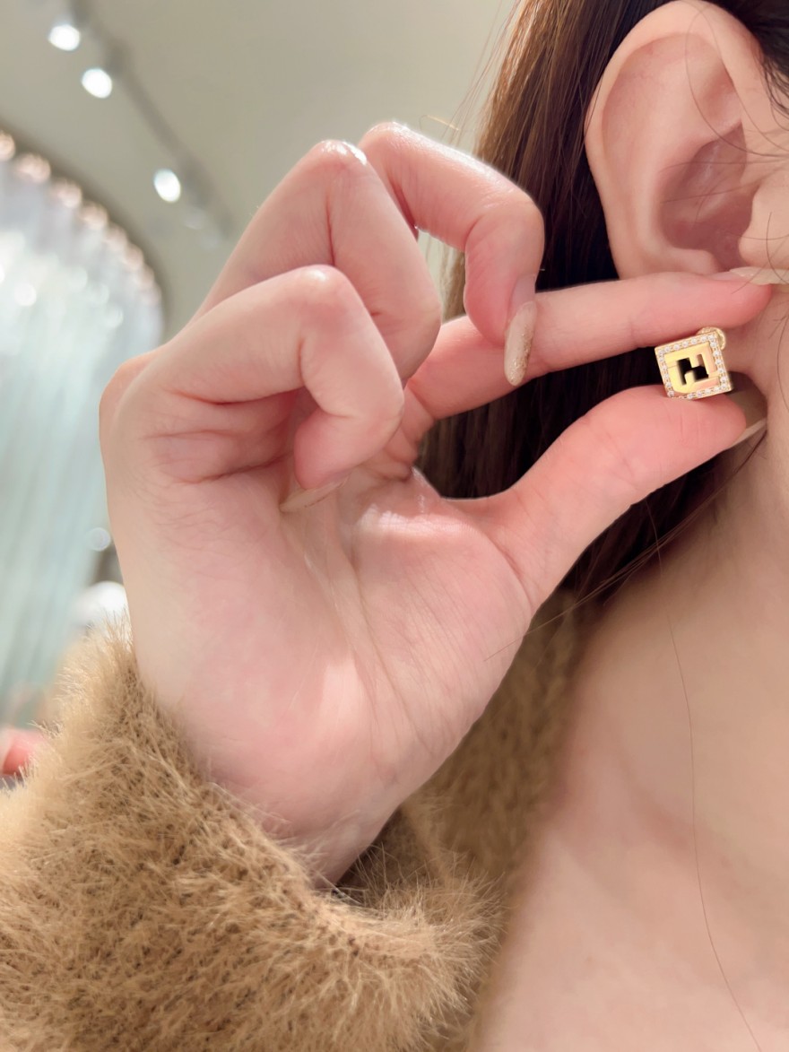 フェンディスーパーコピーイヤリング アクセサリー