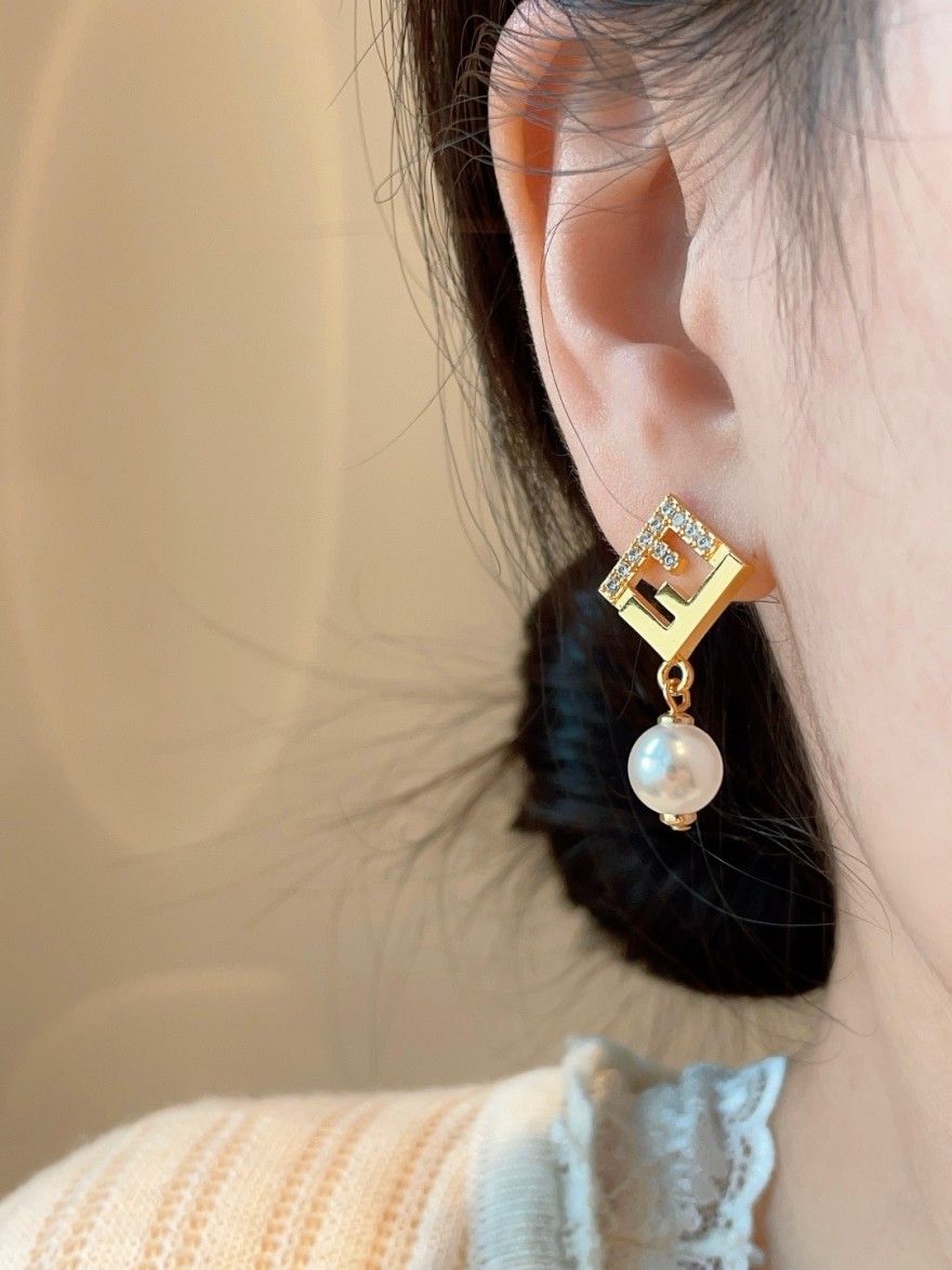 フェンディスーパーコピーイヤリング アクセサリー