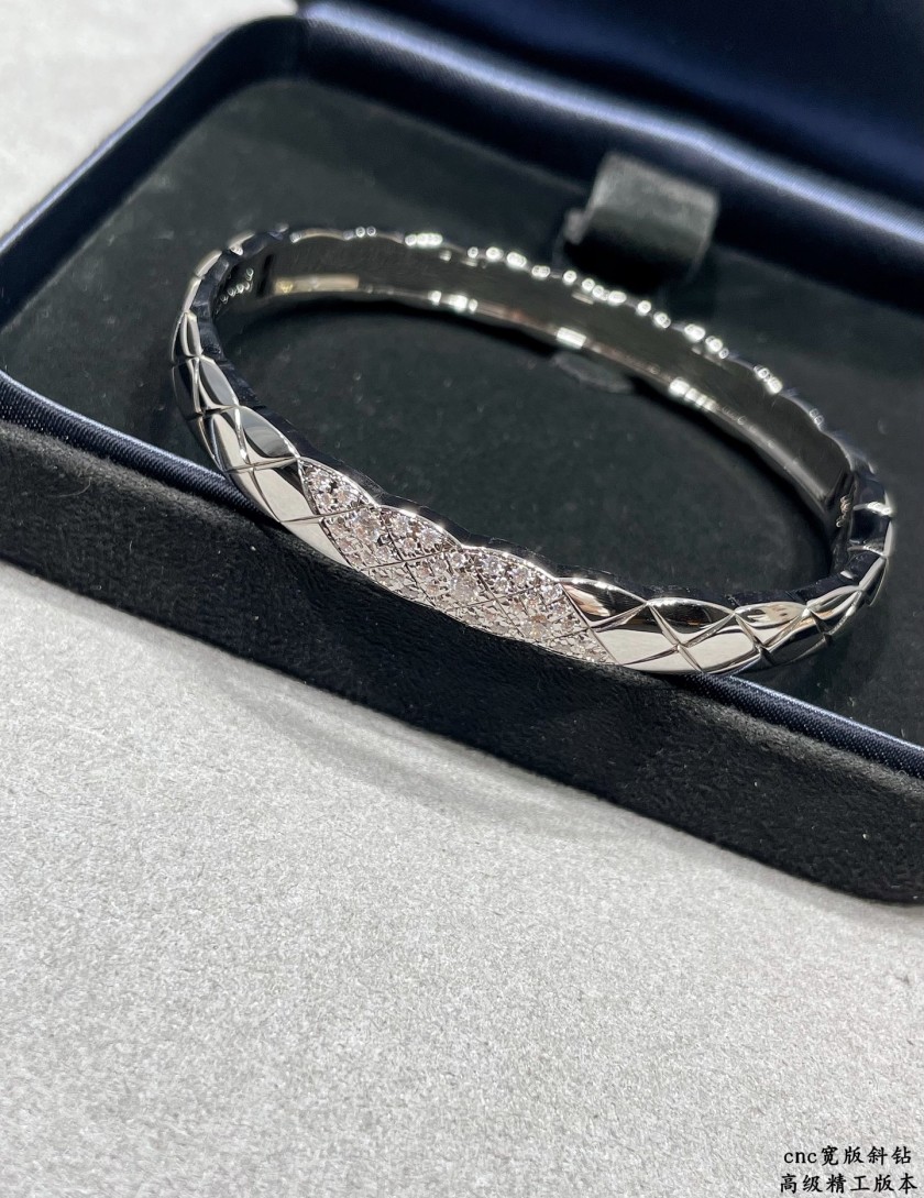 シャネルブレスレット アクセサリー