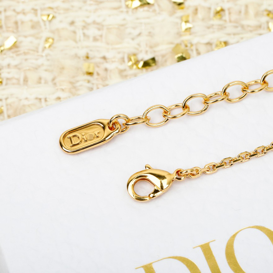 ディオールネックレス アクセサリー
