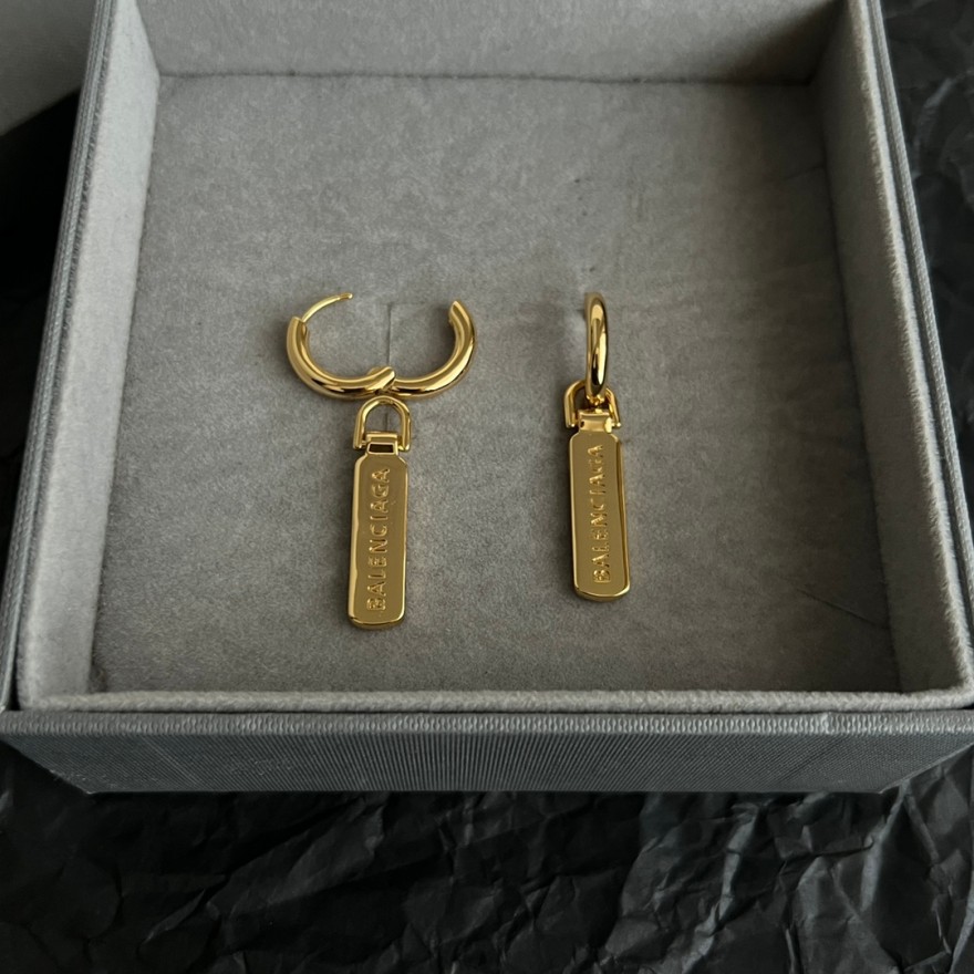 バレンシアガBALENCIAGAコピーイヤリング アクセサリー