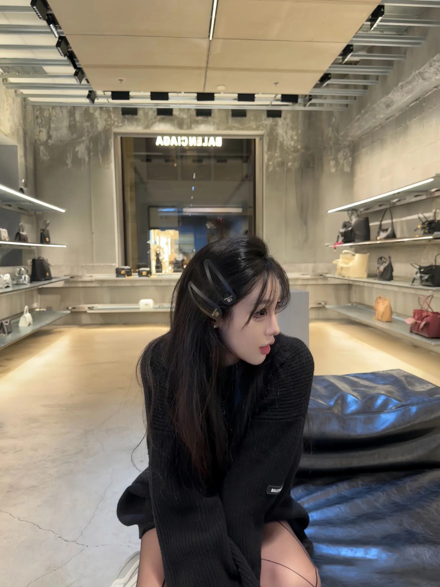 バレンシアガBALENCIAGAコピーへアビン アクセサリー