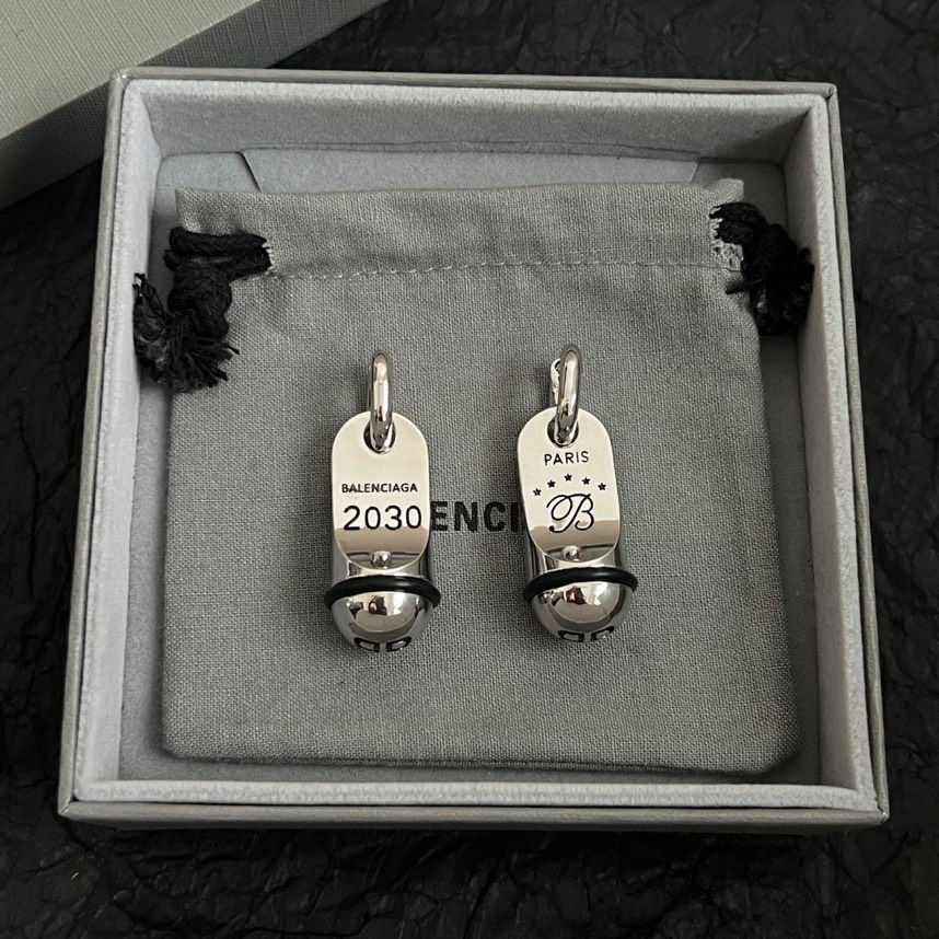 バレンシアガBALENCIAGAコピーイヤリング アクセサリー