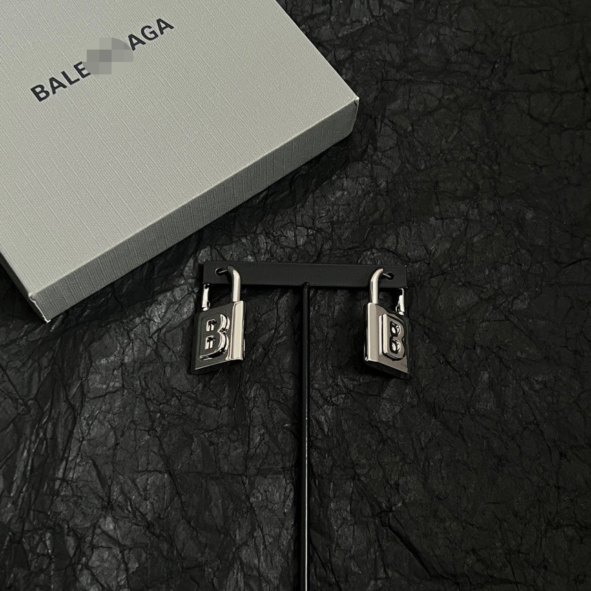 バレンシアガBALENCIAGAコピーイヤリング アクセサリー