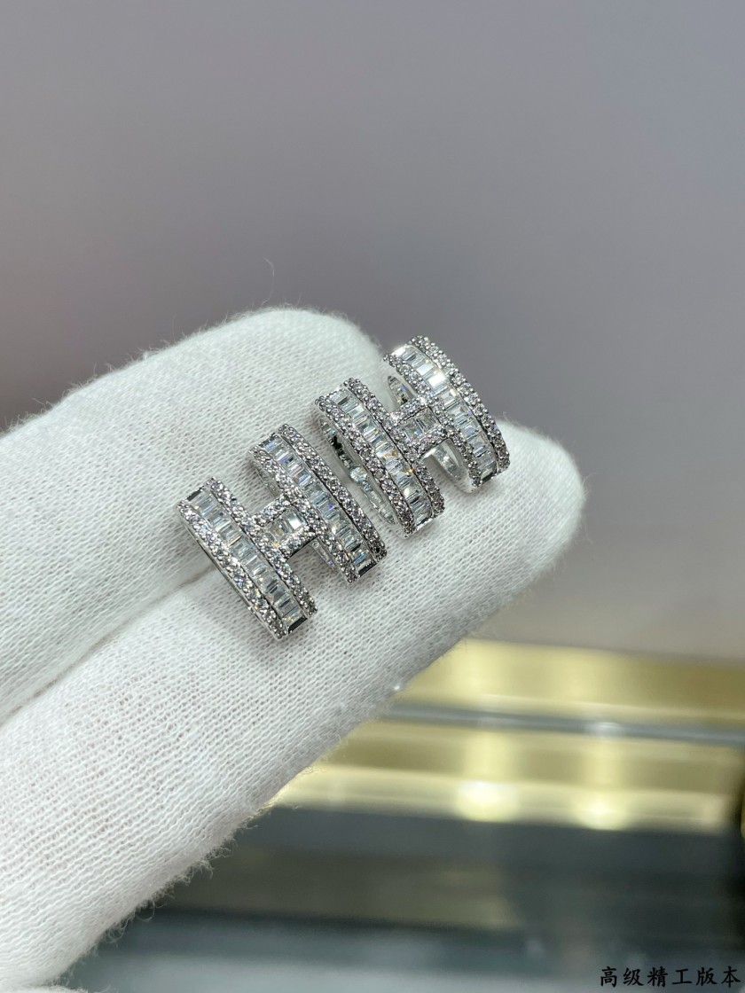 エルメス イヤリング アクセサリー