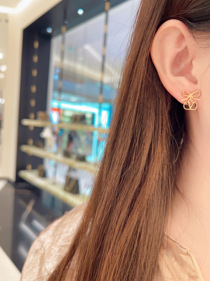 ヴァレンティノ イヤリング アクセサリー