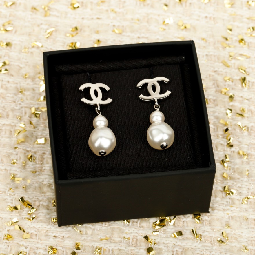 シャネルイヤリング アクセサリー