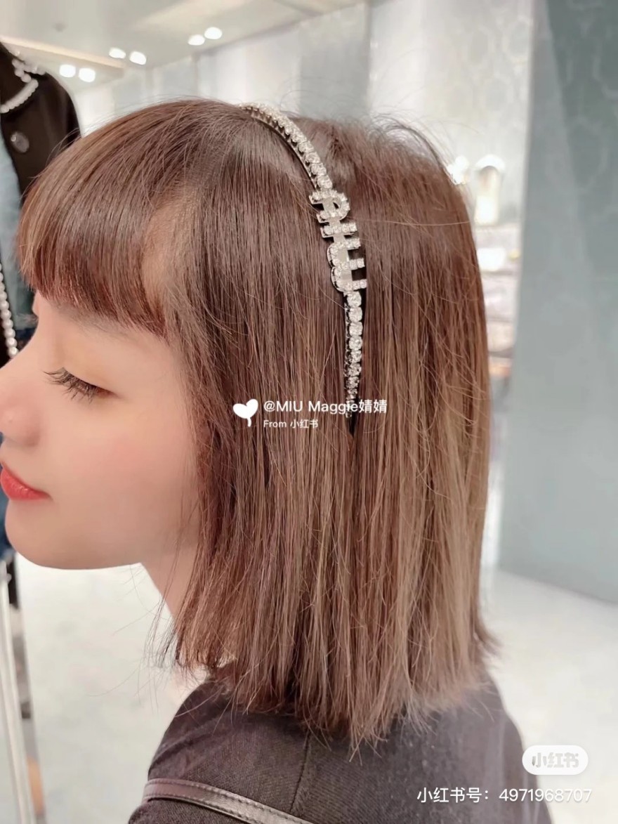 ミュウミュウ カチューシャ へアビン アクセサリー