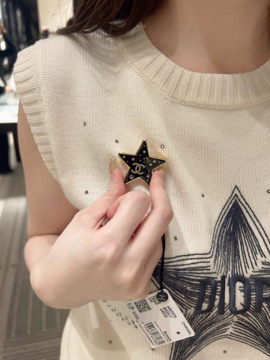 シャネル ブローチ アクセサリー