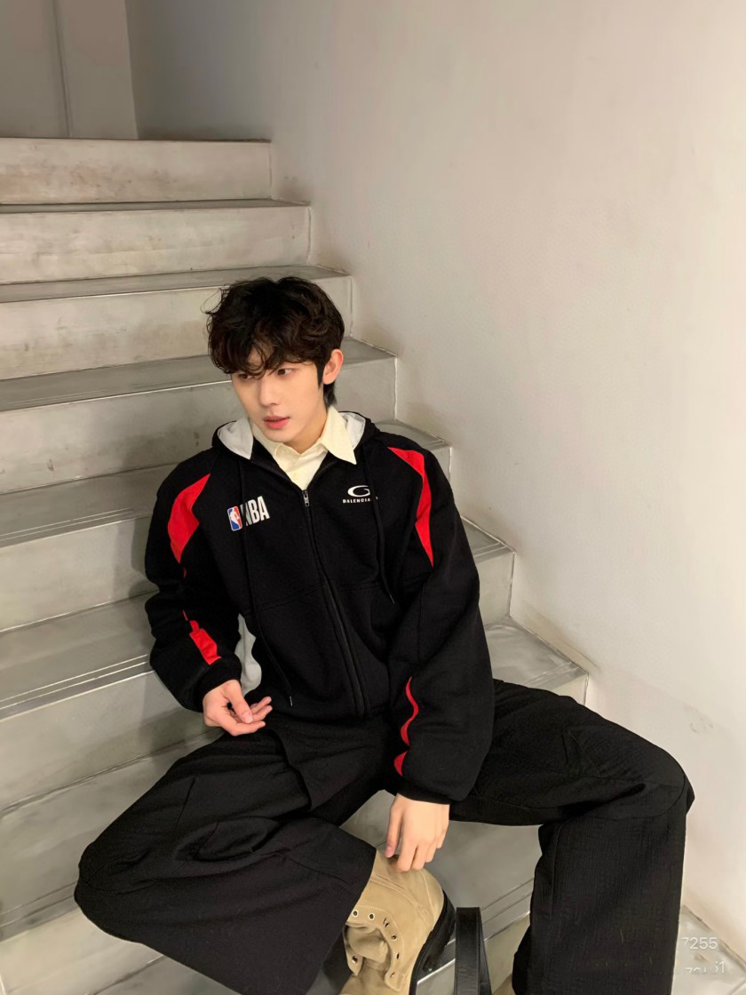 バレンシアガコピー×NBAパーカー フードジャケット